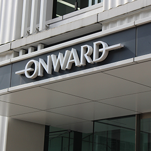 オンワードが反落、２月既存店売上高が４カ月ぶり前年下回る