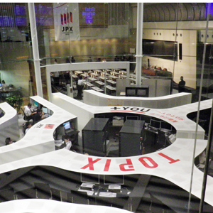 レックが５連騰で１カ月半ぶり年初来高値更新、生活防衛関連株として実需買い続く