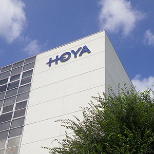 ＨＯＹＡが後場一段高、配当性向４０％目安の累進配当方針を評価