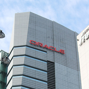 日本オラクルは５日ぶり反落、２５年５月期好決算も