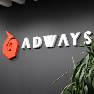 アドウェイズが反発、Ｖチューバーと企業をつなげるマッチングプラットフォームを提供開始