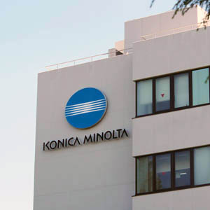 コニカミノルは大幅高、４～６月期営業黒字転換