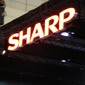 シャープは大幅５日続伸、２６年３月期業績予想を一転営業増益予想へ上方修正