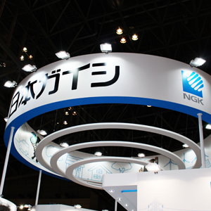 ガイシが大幅３日続伸、２６年３月期売上高・営業利益の上方修正と配当予想の増額を好感